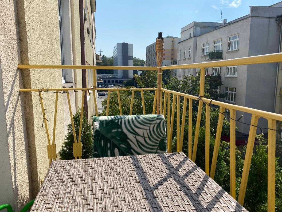 Apartament Przy Plazy W Centrum Gdyni - Prywatny Parking! Gdynia Exterior foto